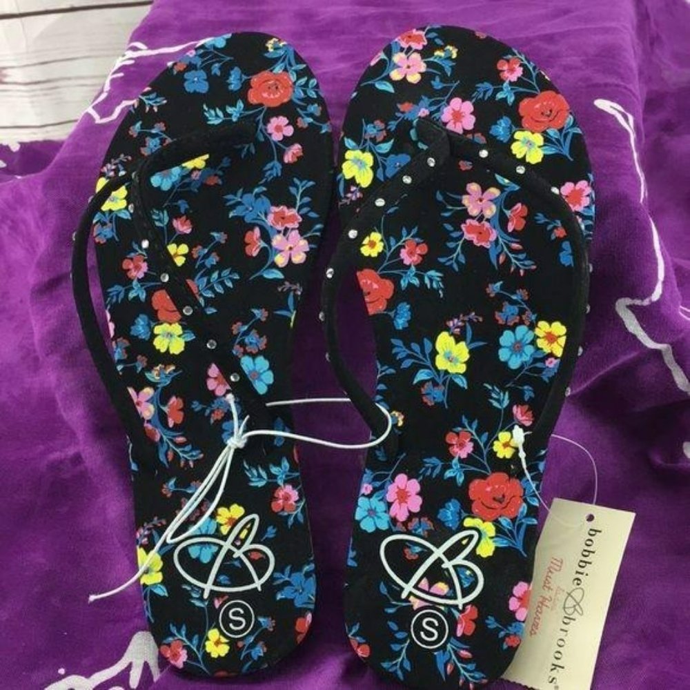Bobbie Brooks Black floral‎ print small flip flops